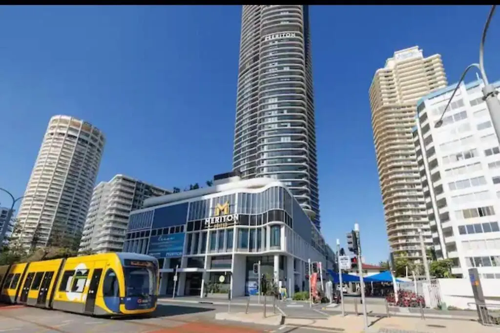 Ocean Apartment Surfers Paradise Gold Coast